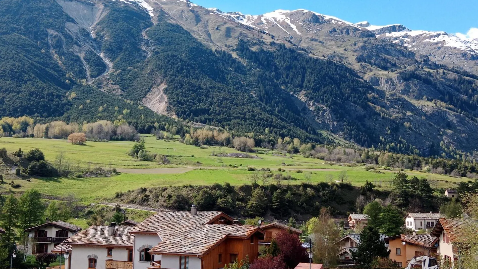 Daire Terrasses F 104 - PARC NAT VANOISE appart 6 pers Val Cenis
